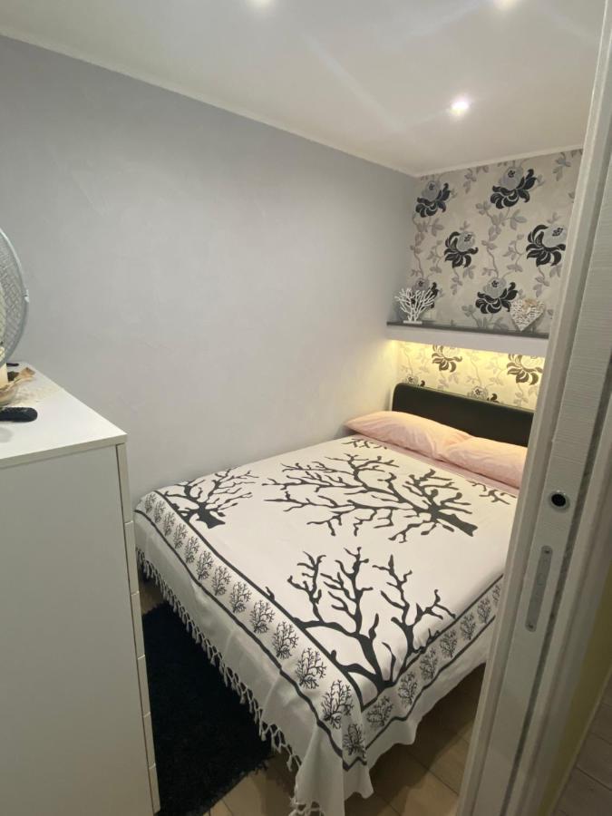 Naxos Beach Apartment Giardini Naxos Kültér fotó